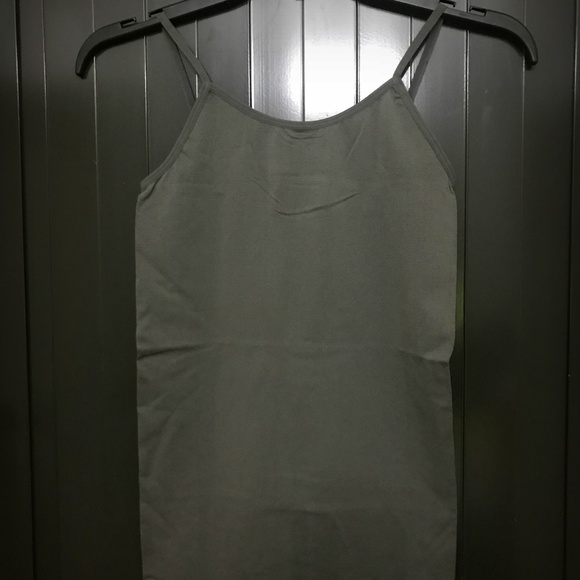 Fabric and Fabric Tops - 🌸 F & F Charcoal Gray Cami Tank Top